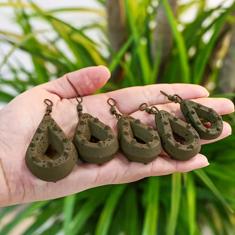 Fishing Lead Weights - Teardrop Shape with Coated Surface, Hollow Carp Weights for Slow Release Bait, Fits Any Clip, Valentine'S Day Fishing Accessories, Mixed Colors, Durable & Lightweight Design for Freshwater & Saltwater Fishing, Fishing Weights